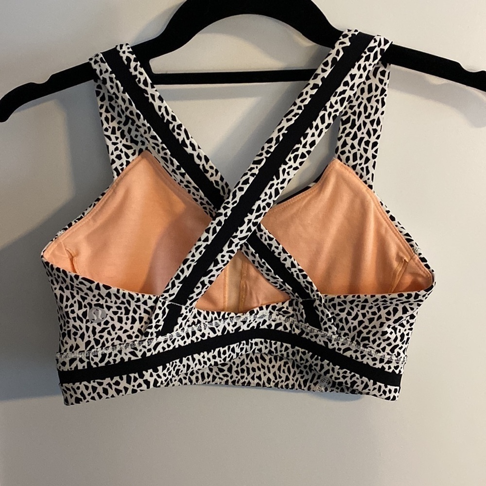 Lululemon Rack Pack Bra Size 4 EUC - Picture 5 of 13